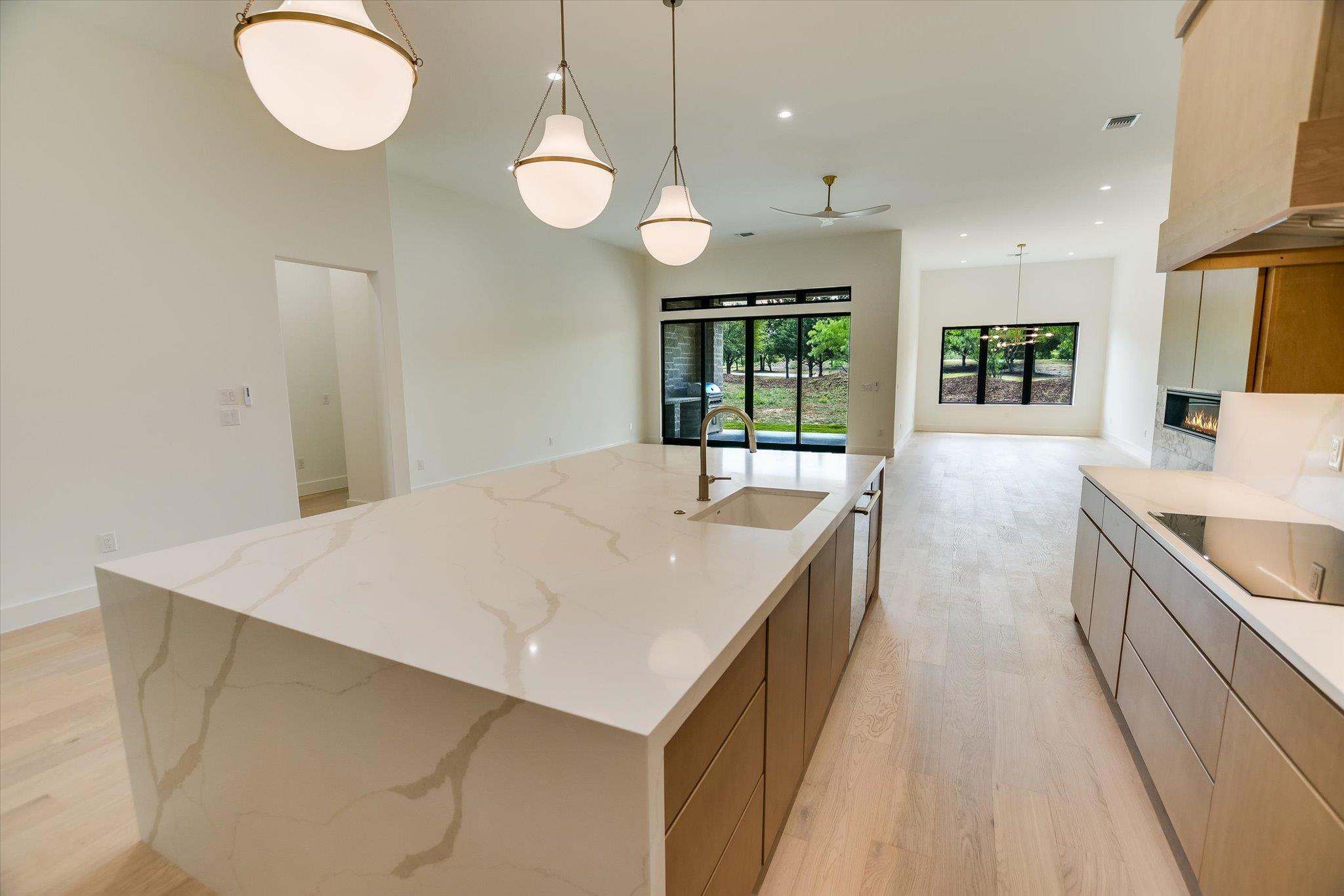 121 Azalea Loop, Horseshoe Bay, TX 78657