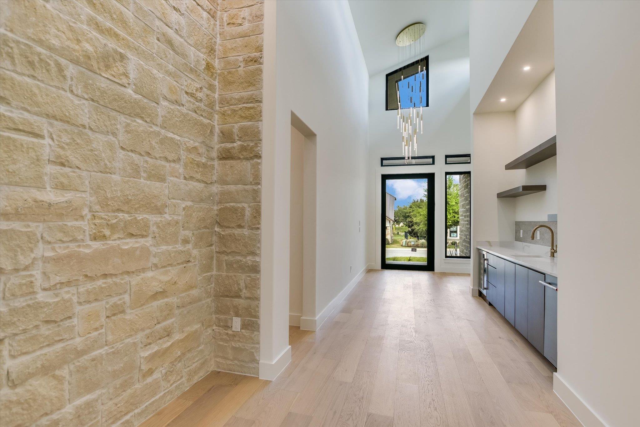 121 Azalea Loop, Horseshoe Bay, TX 78657