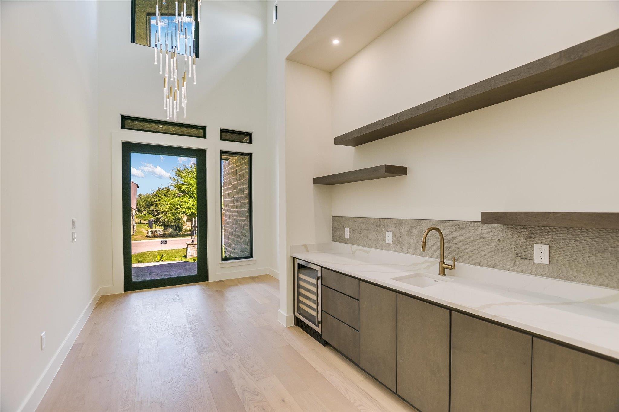 121 Azalea Loop, Horseshoe Bay, TX 78657