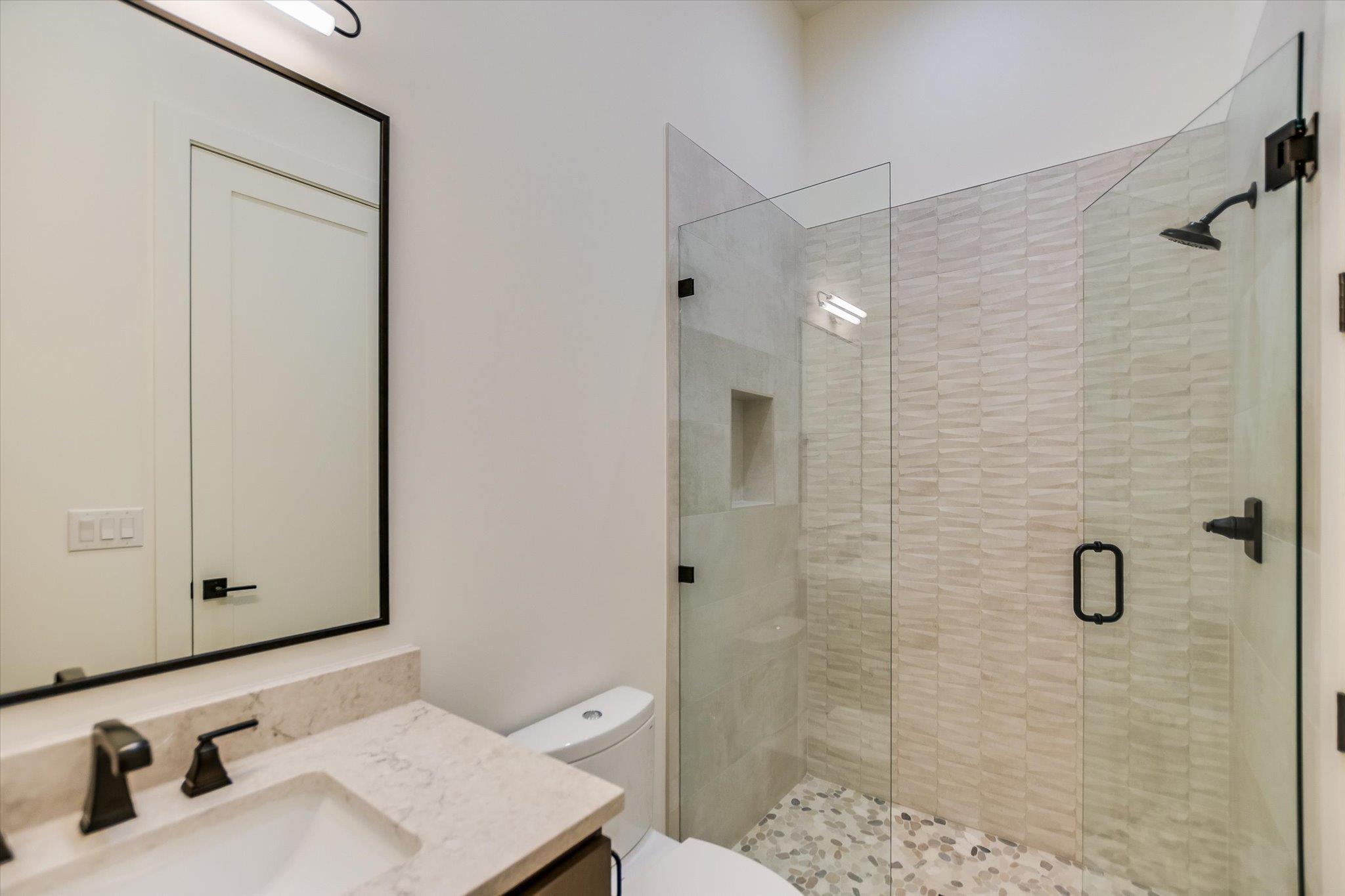 121 Azalea Loop, Horseshoe Bay, TX 78657