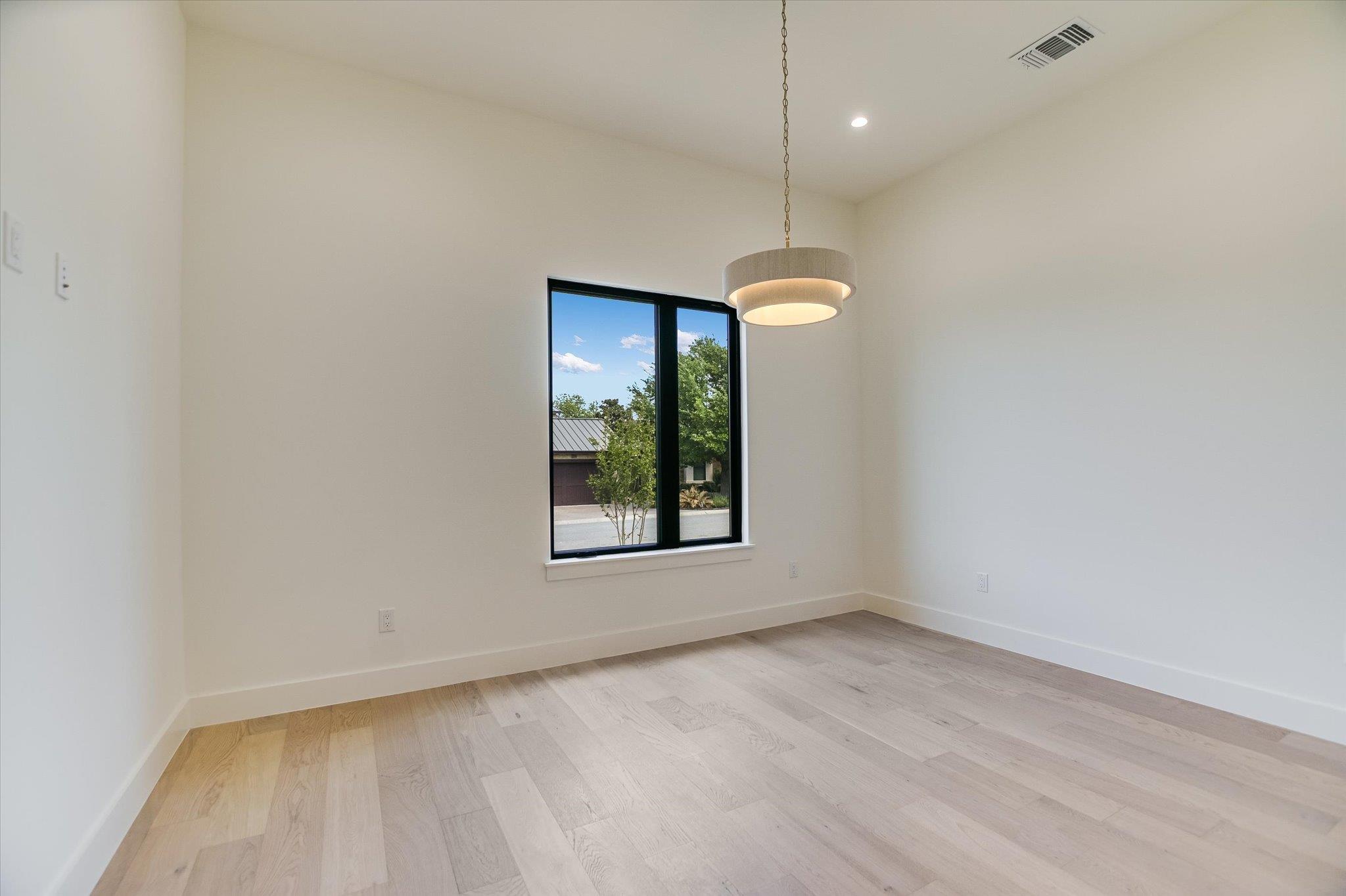 121 Azalea Loop, Horseshoe Bay, TX 78657