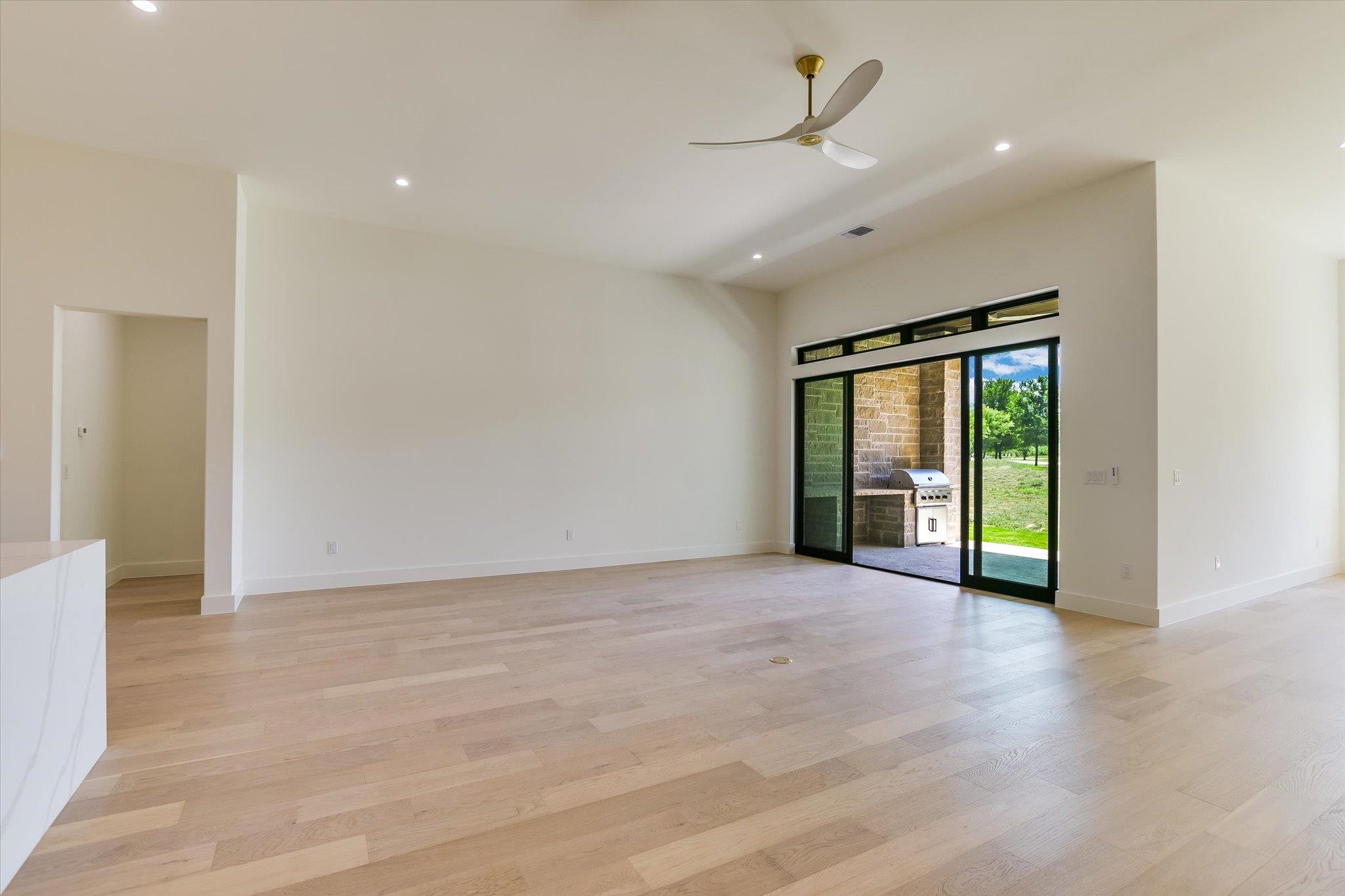 121 Azalea Loop, Horseshoe Bay, TX 78657