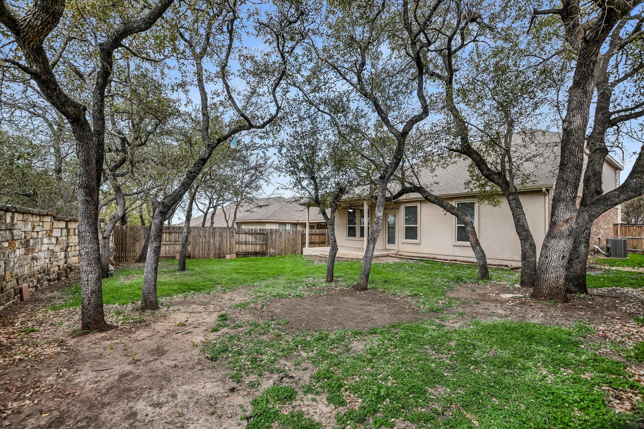 3741 BAINBRIDGE St, Round Rock, TX 78681