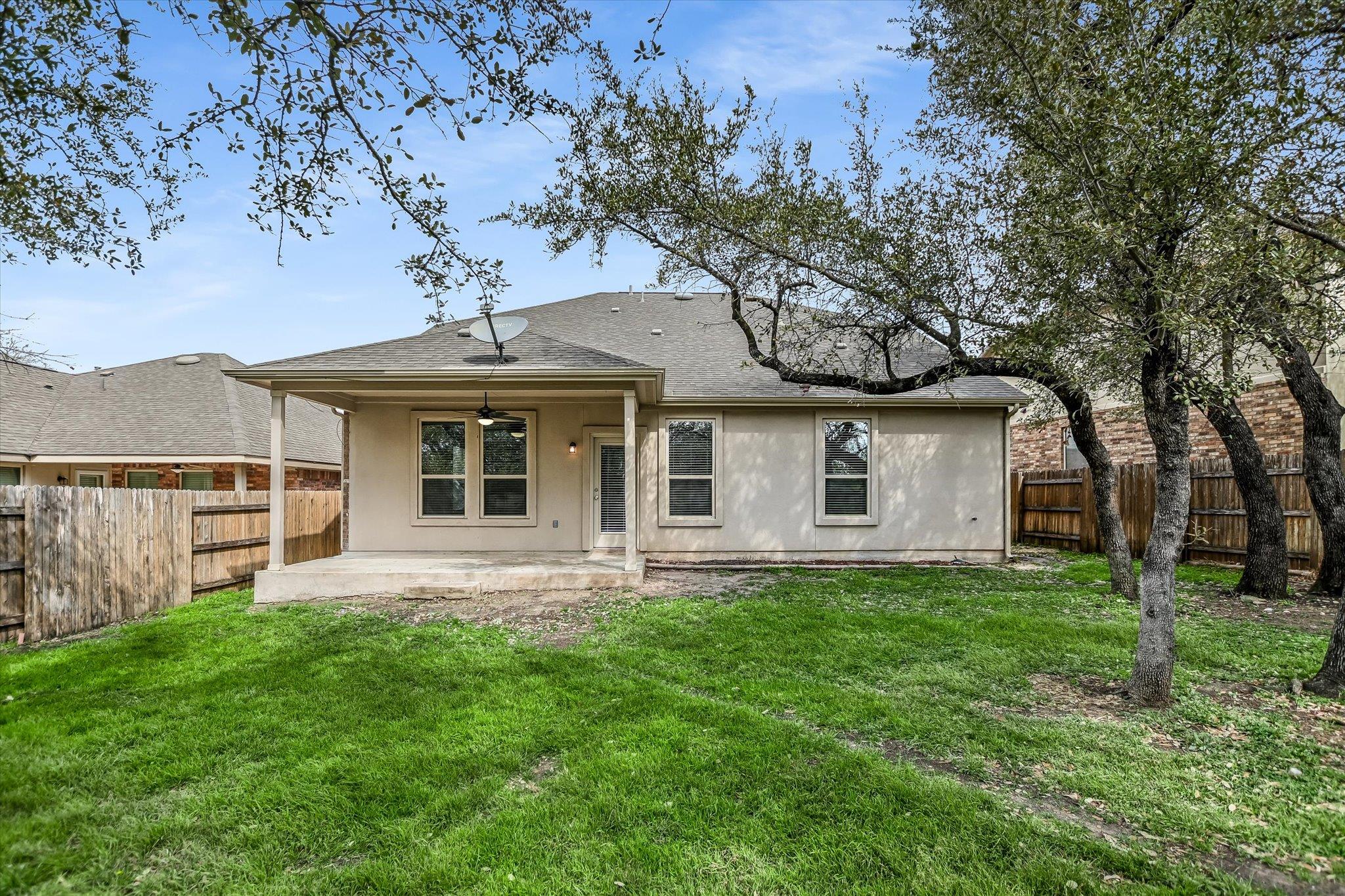 3741 BAINBRIDGE St, Round Rock, TX 78681