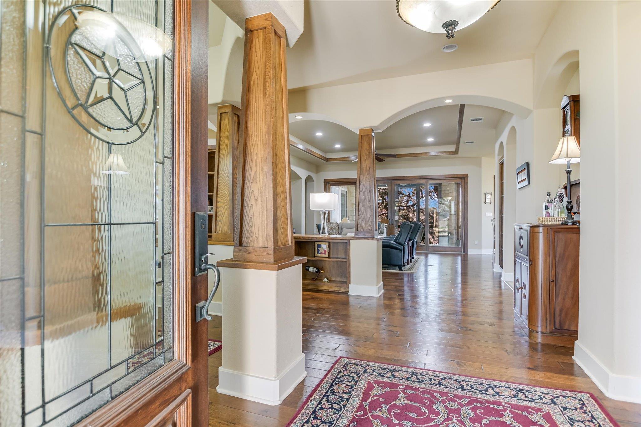 2506 Sailpoint Dr, Spicewood, TX 78669