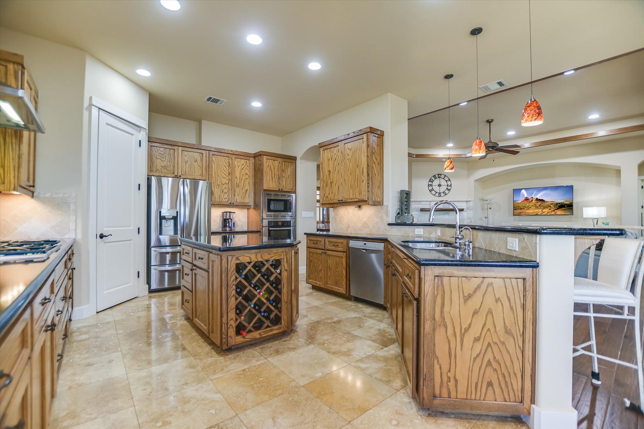 2506 Sailpoint Dr, Spicewood, TX 78669