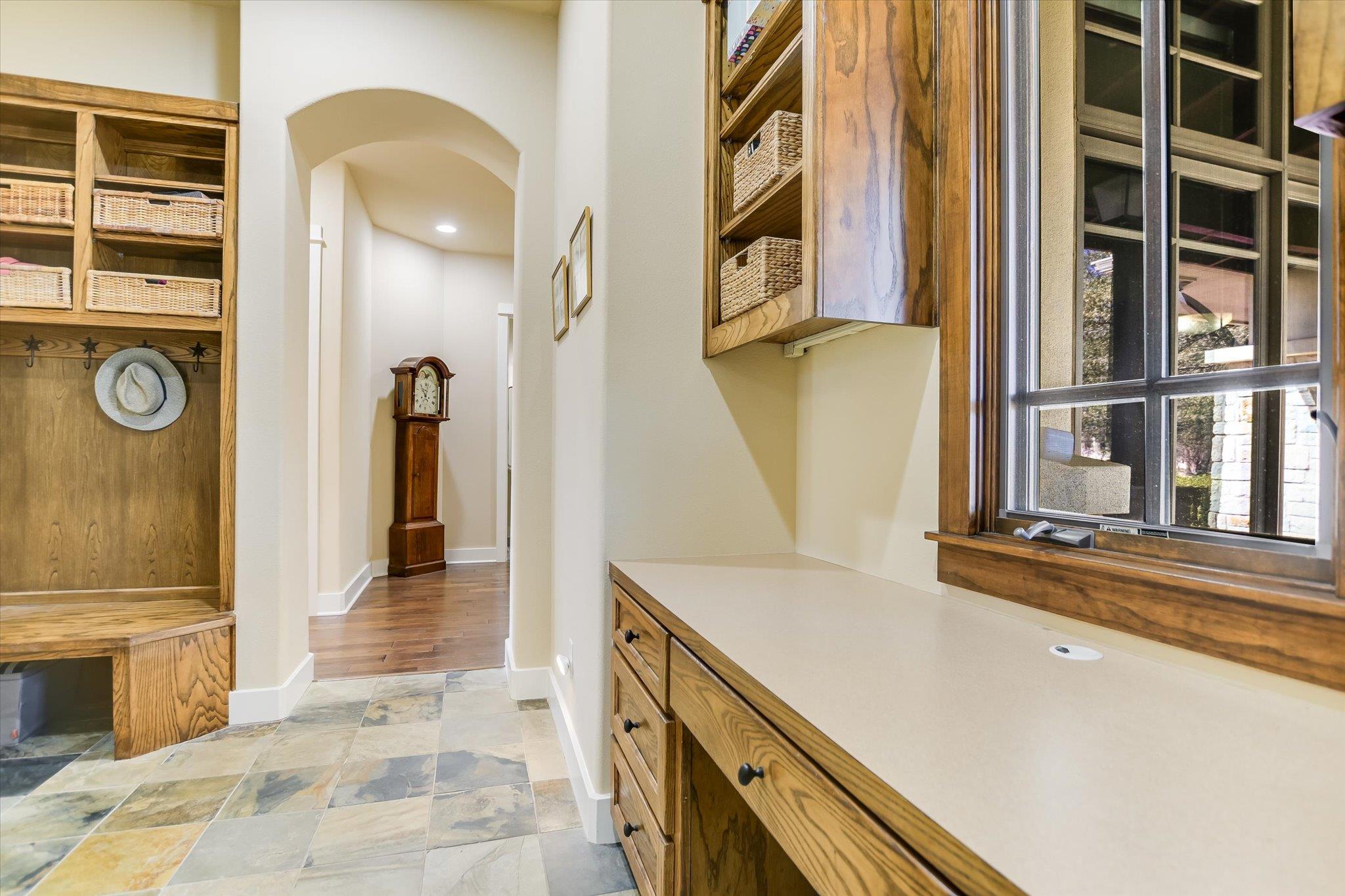 2506 Sailpoint Dr, Spicewood, TX 78669