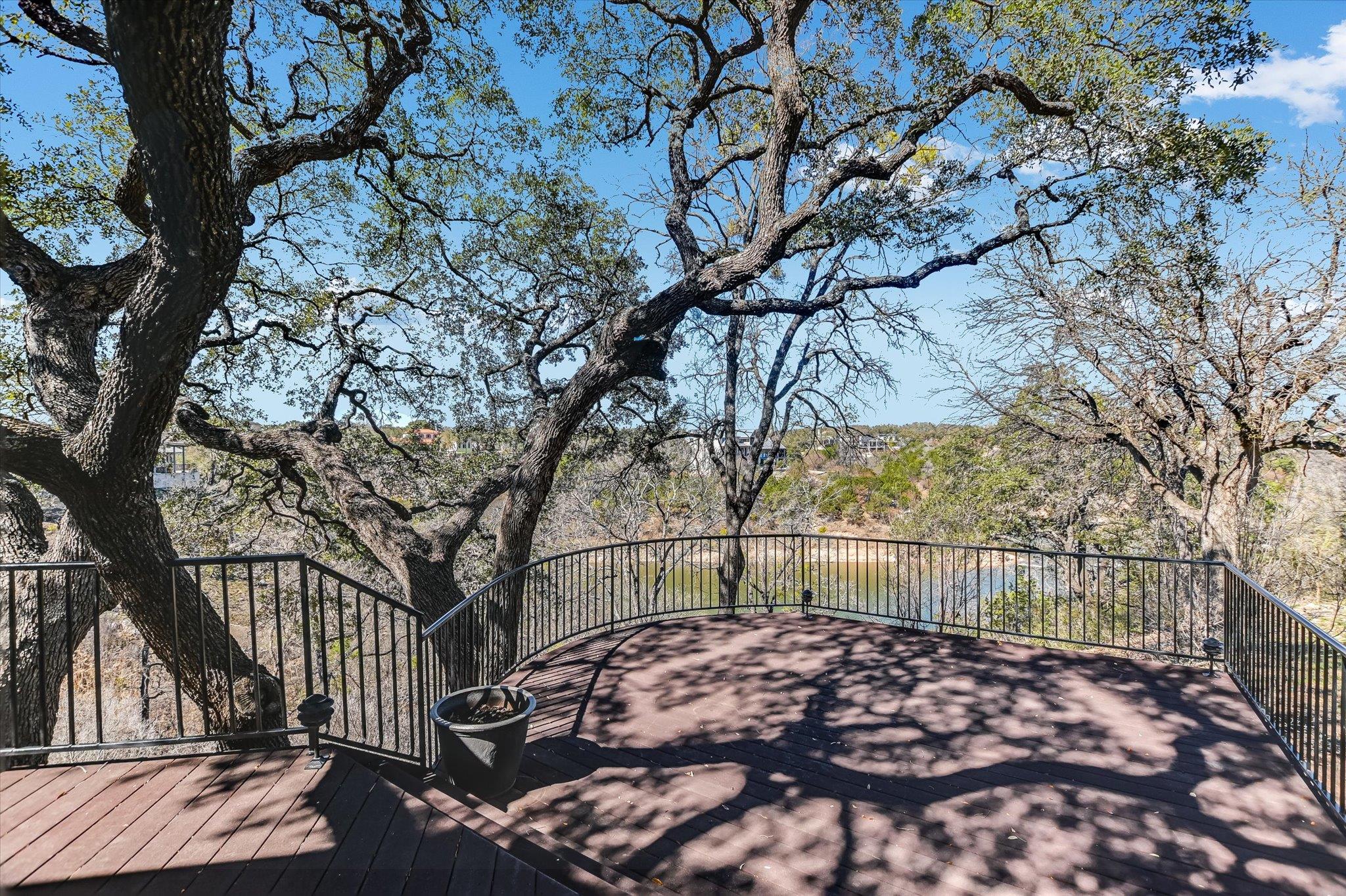 2506 Sailpoint Dr, Spicewood, TX 78669