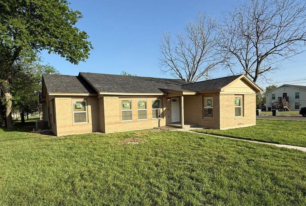 1300 N 2nd St, Killeen, TX 76541