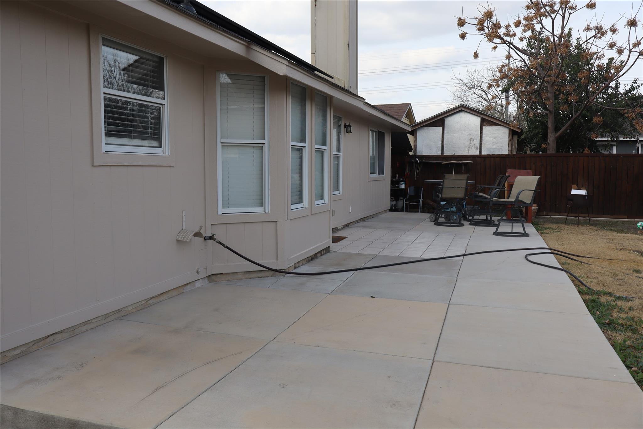 7003 Apperson St, Del Valle, TX 78617