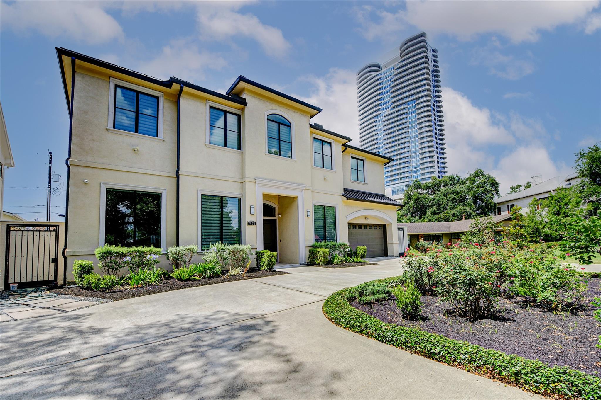 2822 Westgrove Ln, Houston, TX 77027