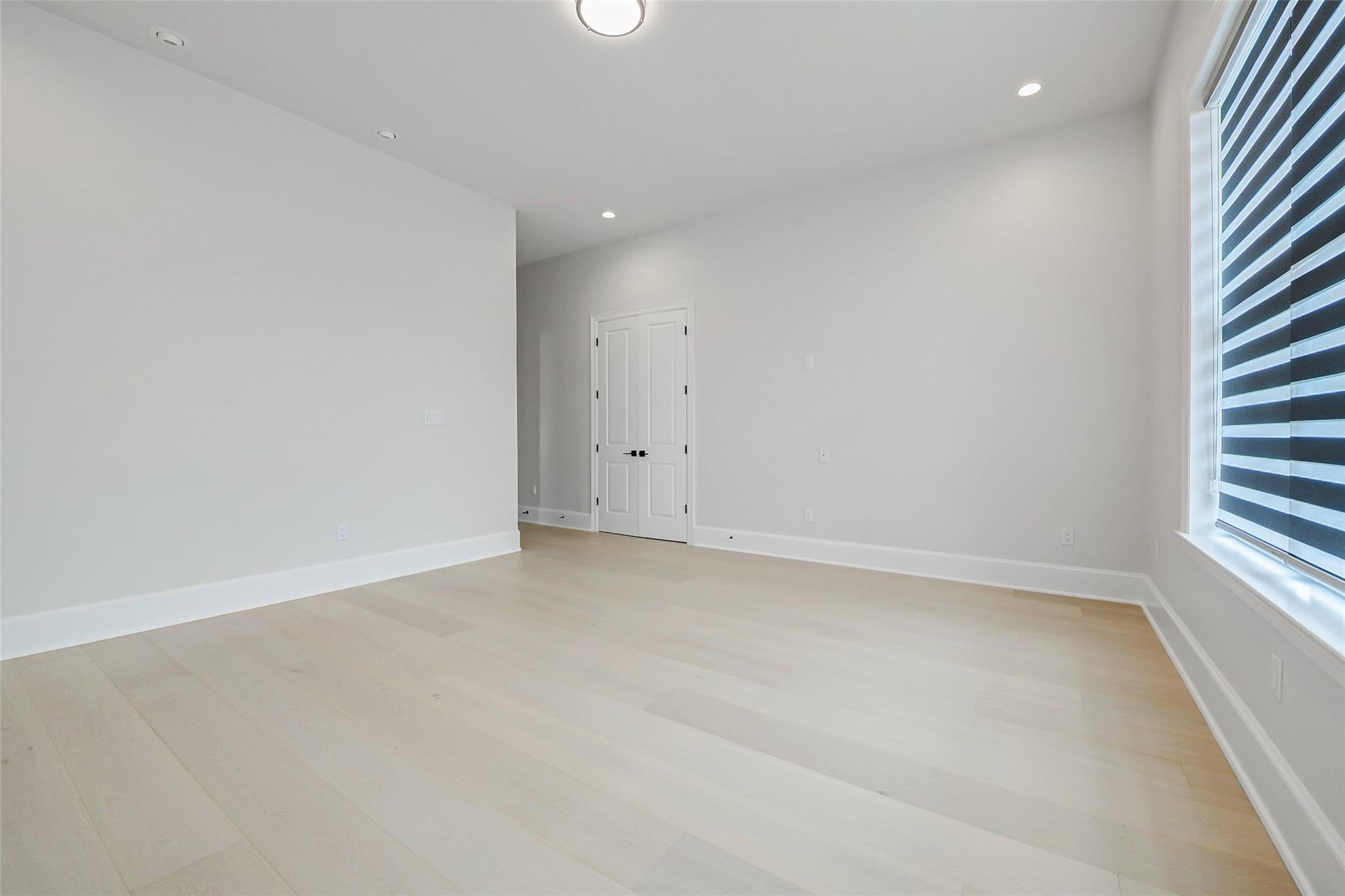 2822 Westgrove Ln, Houston, TX 77027