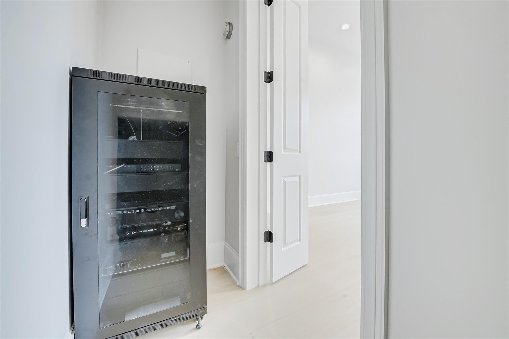 2822 Westgrove Ln, Houston, TX 77027