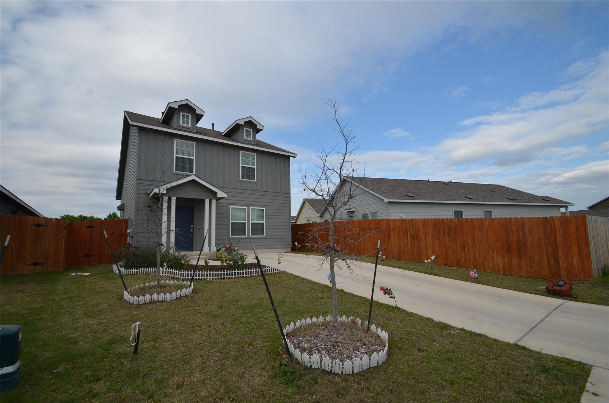 13706 Mussel Run, Elgin, TX 78621