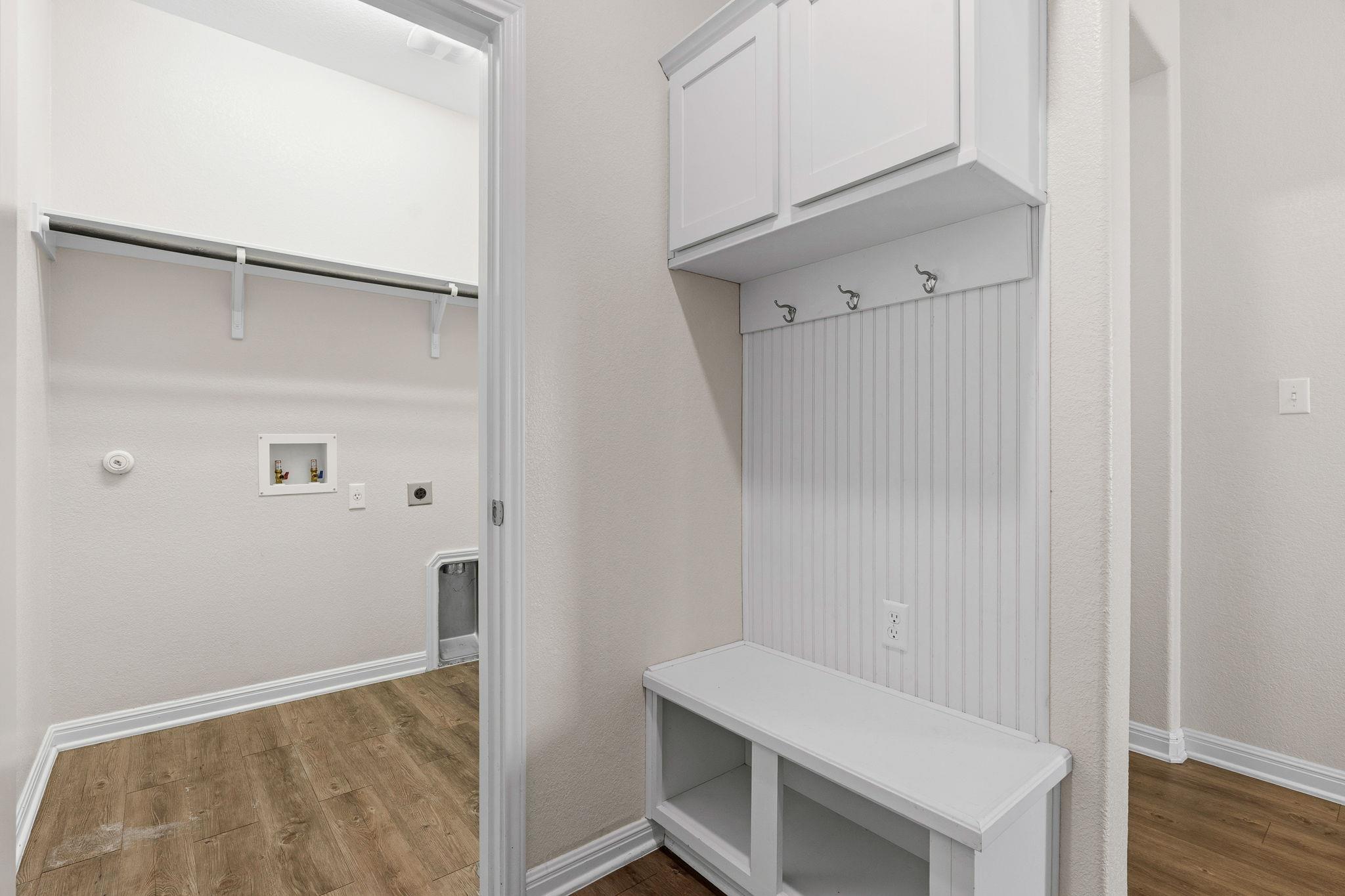 235 Sage Holw S, Dripping Springs, TX 78620