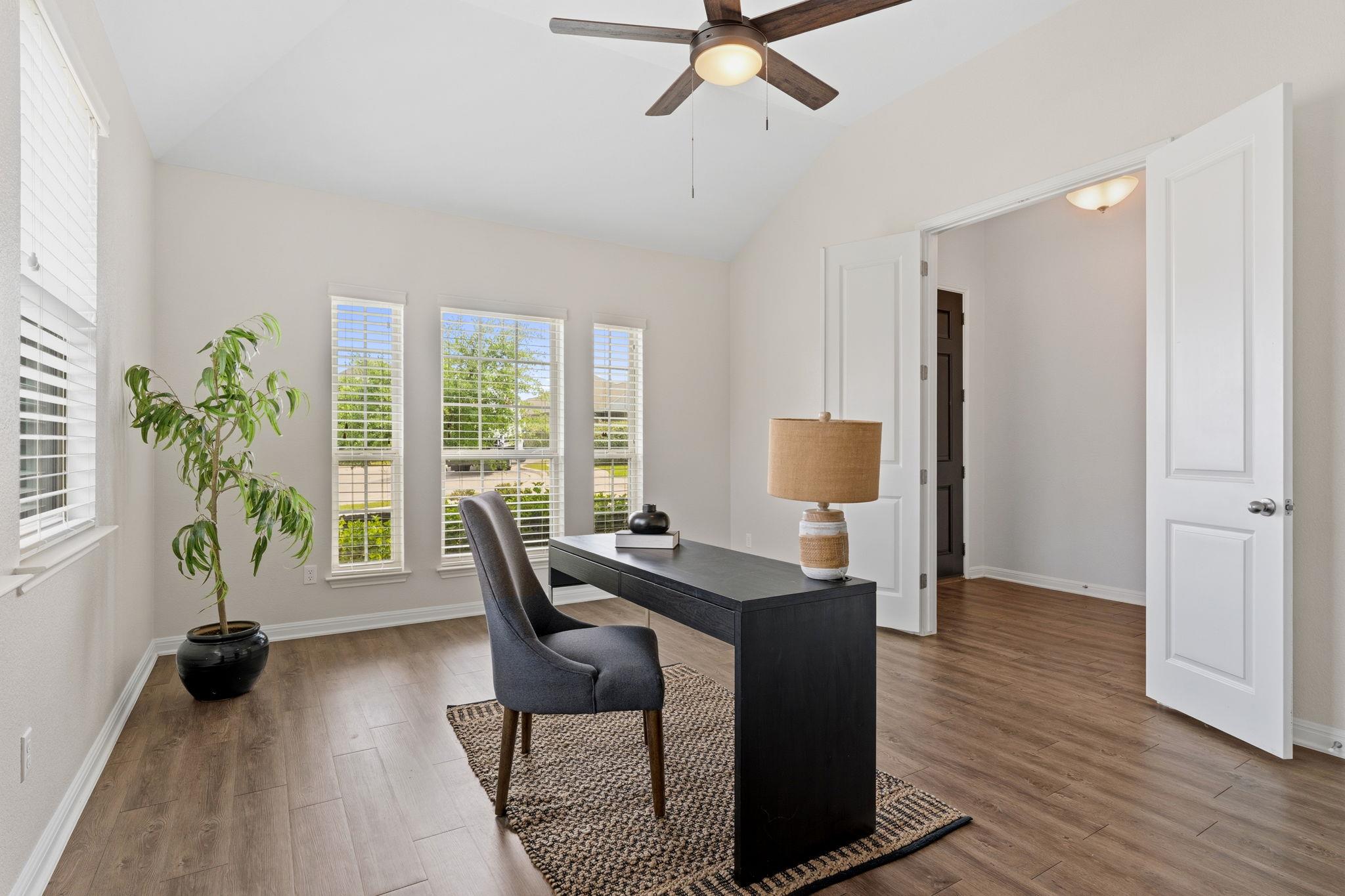 235 Sage Holw S, Dripping Springs, TX 78620