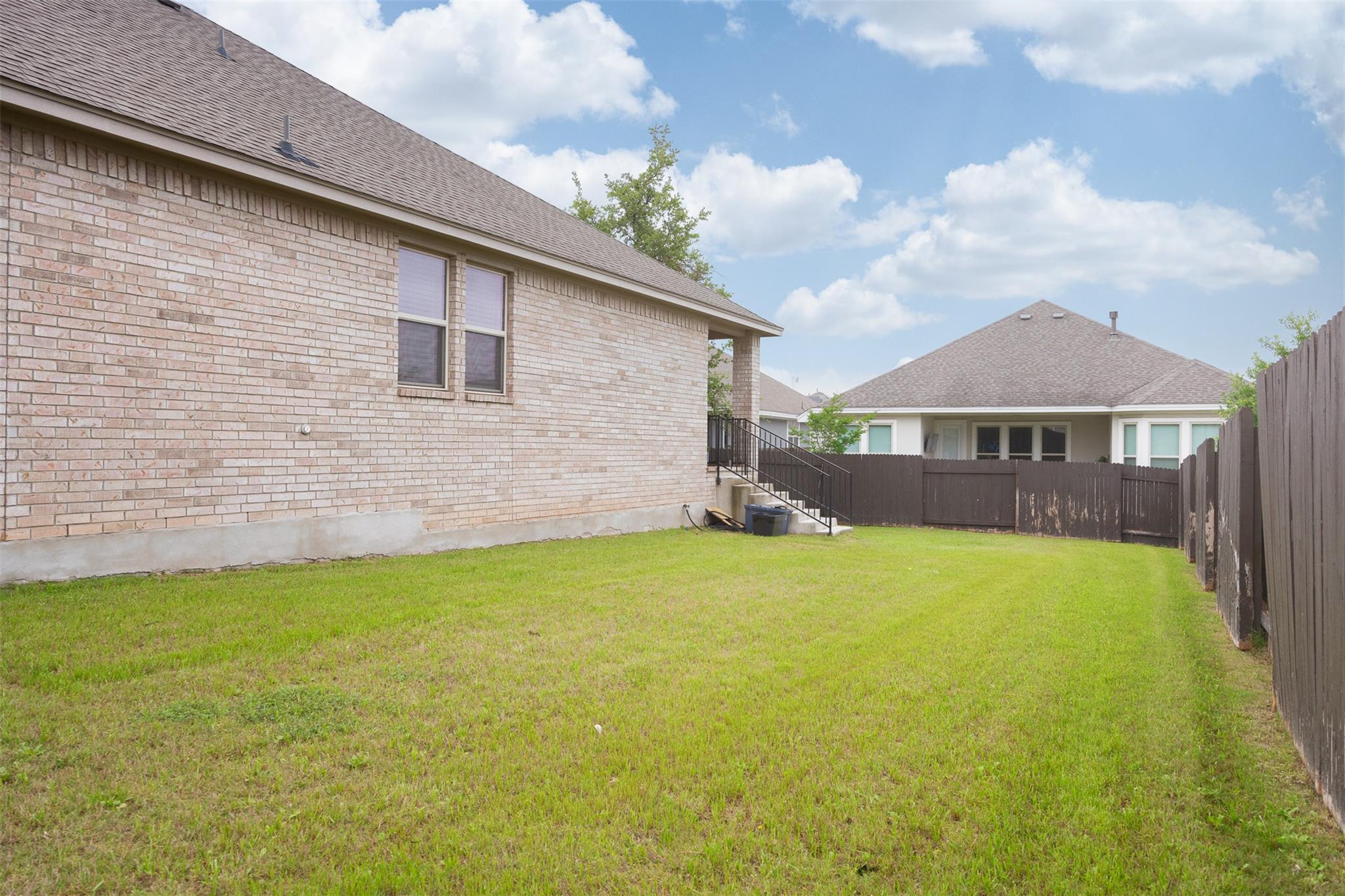 235 Sage Holw S, Dripping Springs, TX 78620