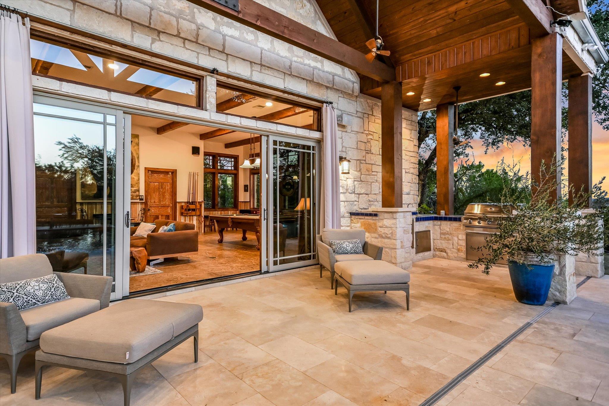 601 Crystal Creek Dr, Austin, TX 78746