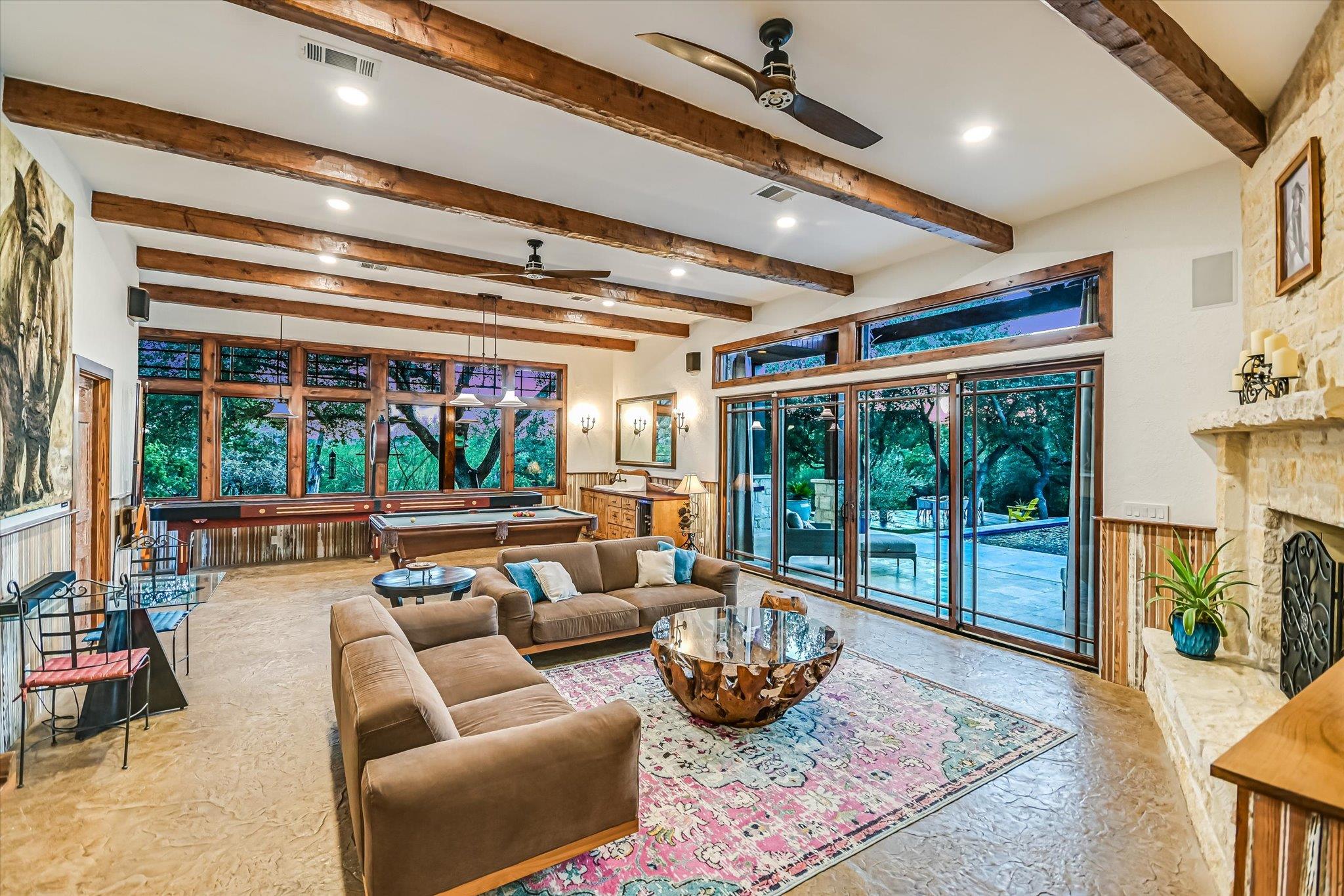 601 Crystal Creek Dr, Austin, TX 78746