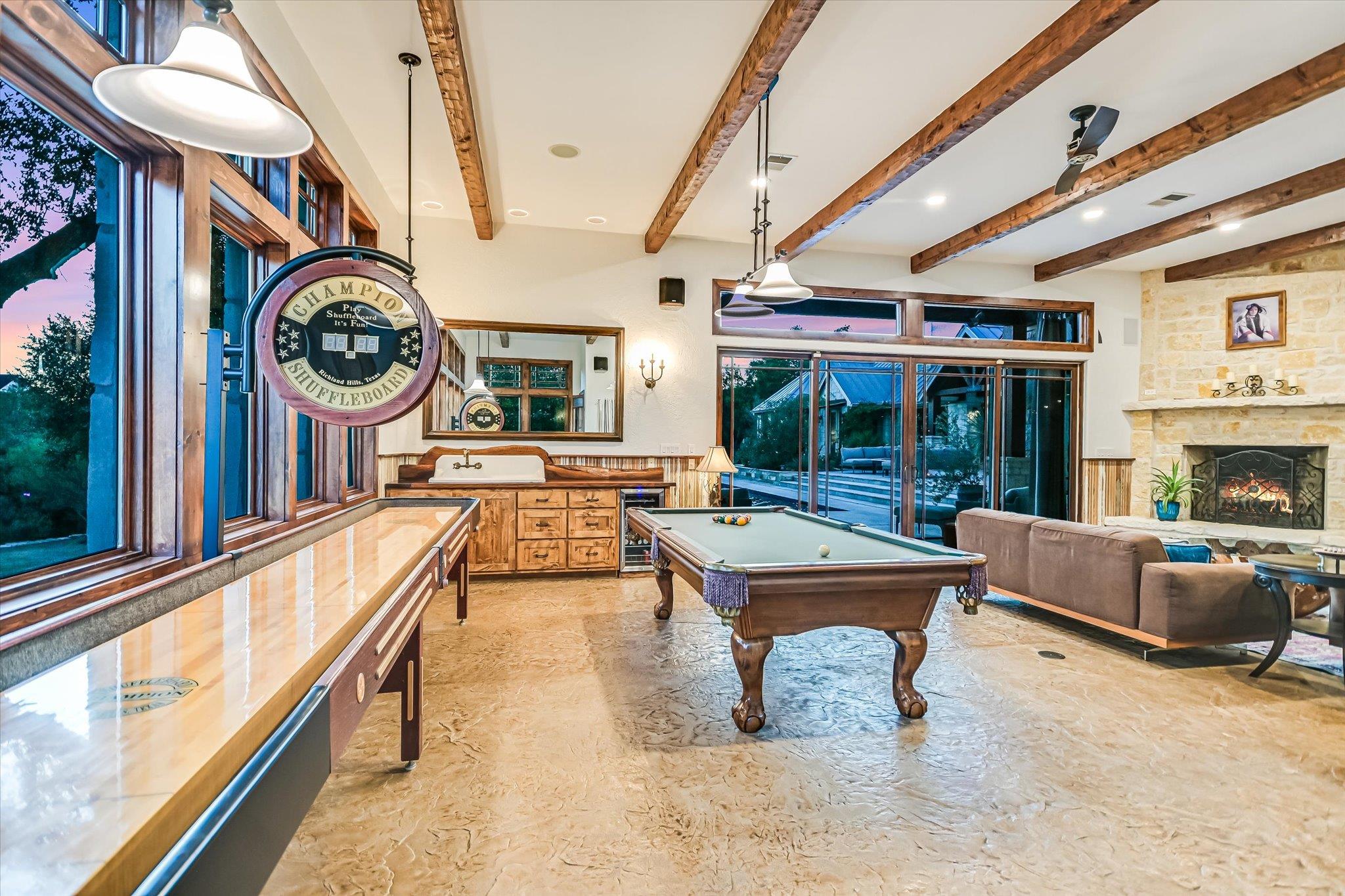 601 Crystal Creek Dr, Austin, TX 78746