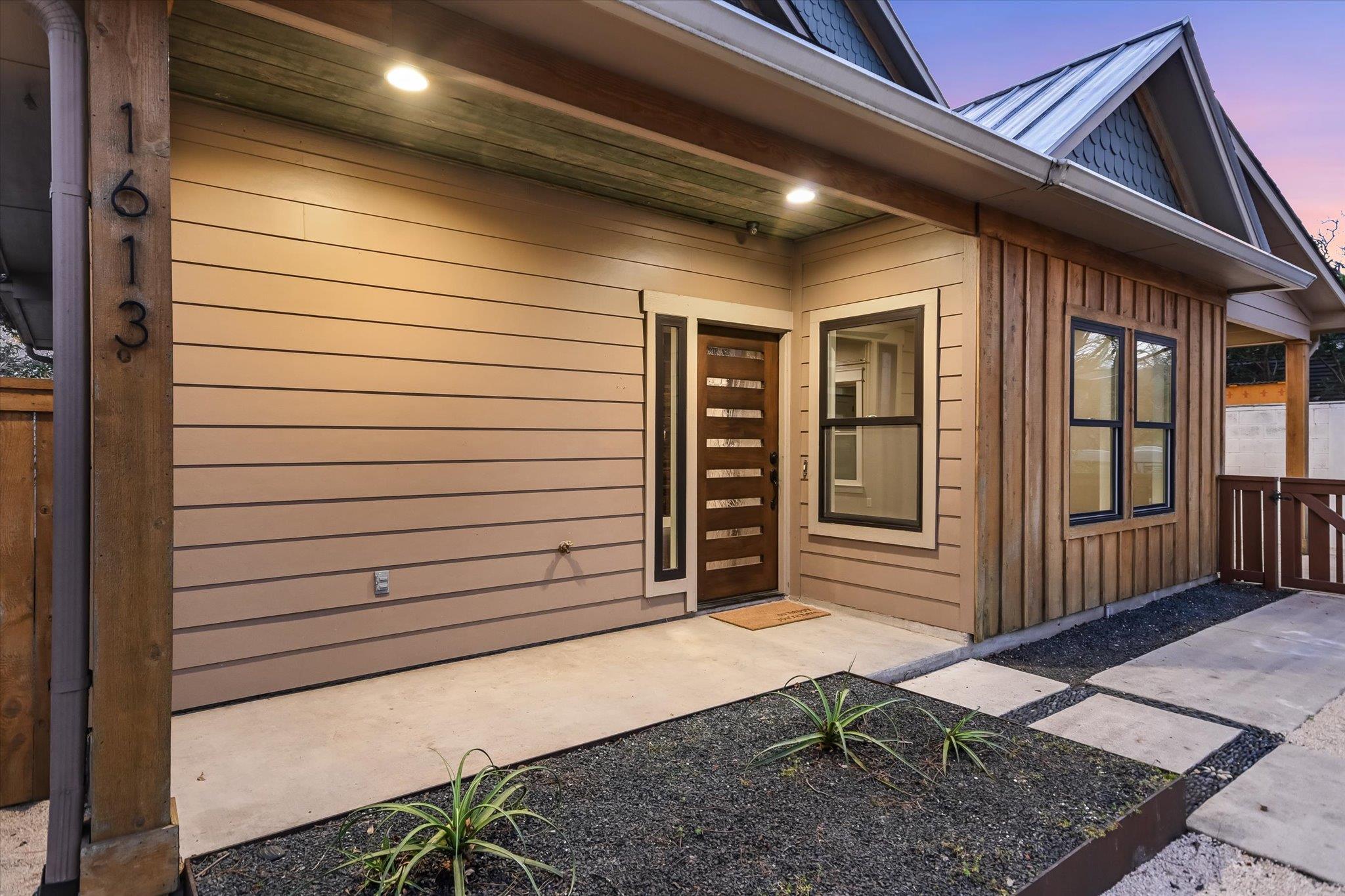 1613 Willow St, Austin, TX 78702