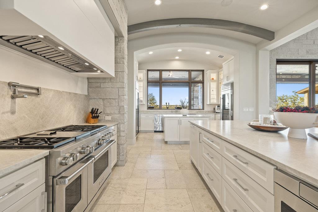 3550 Bell Springs Dr, Dripping Springs, TX 78620