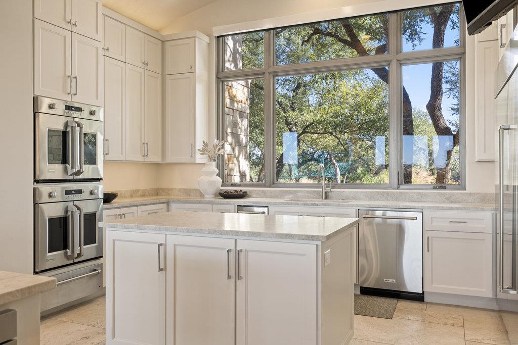 3550 Bell Springs Dr, Dripping Springs, TX 78620