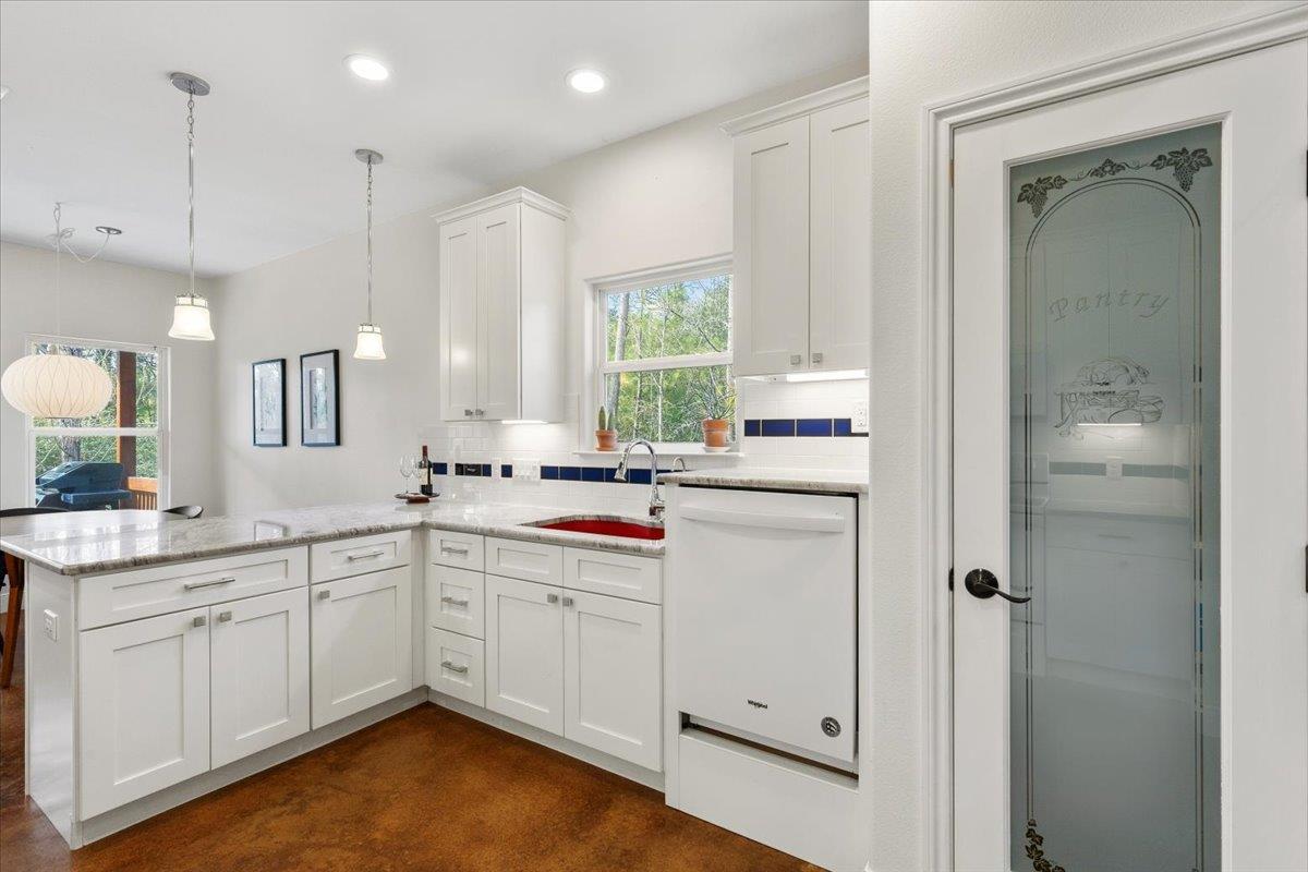 107 E Keamuku Ct, Bastrop, TX 78602