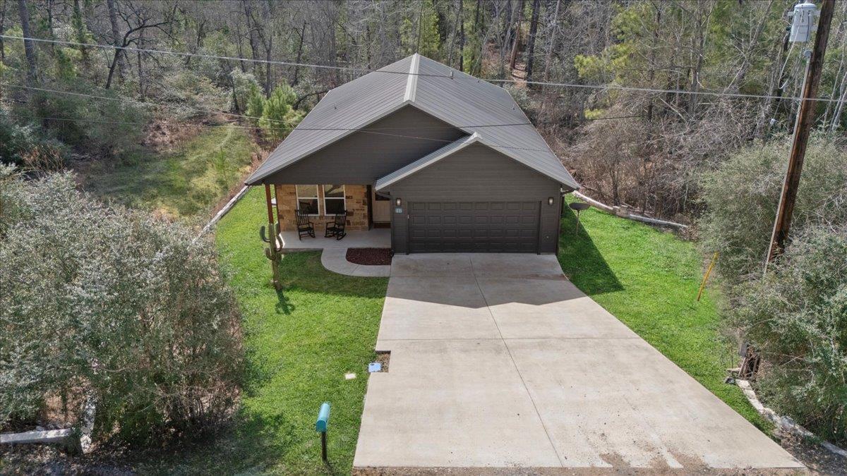 107 E Keamuku Ct, Bastrop, TX 78602