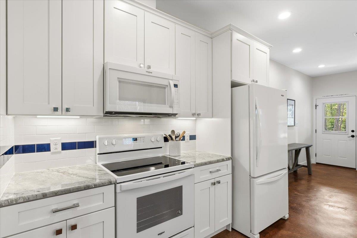 107 E Keamuku Ct, Bastrop, TX 78602