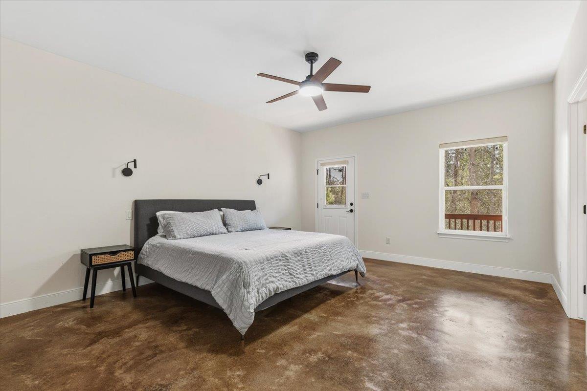 107 E Keamuku Ct, Bastrop, TX 78602