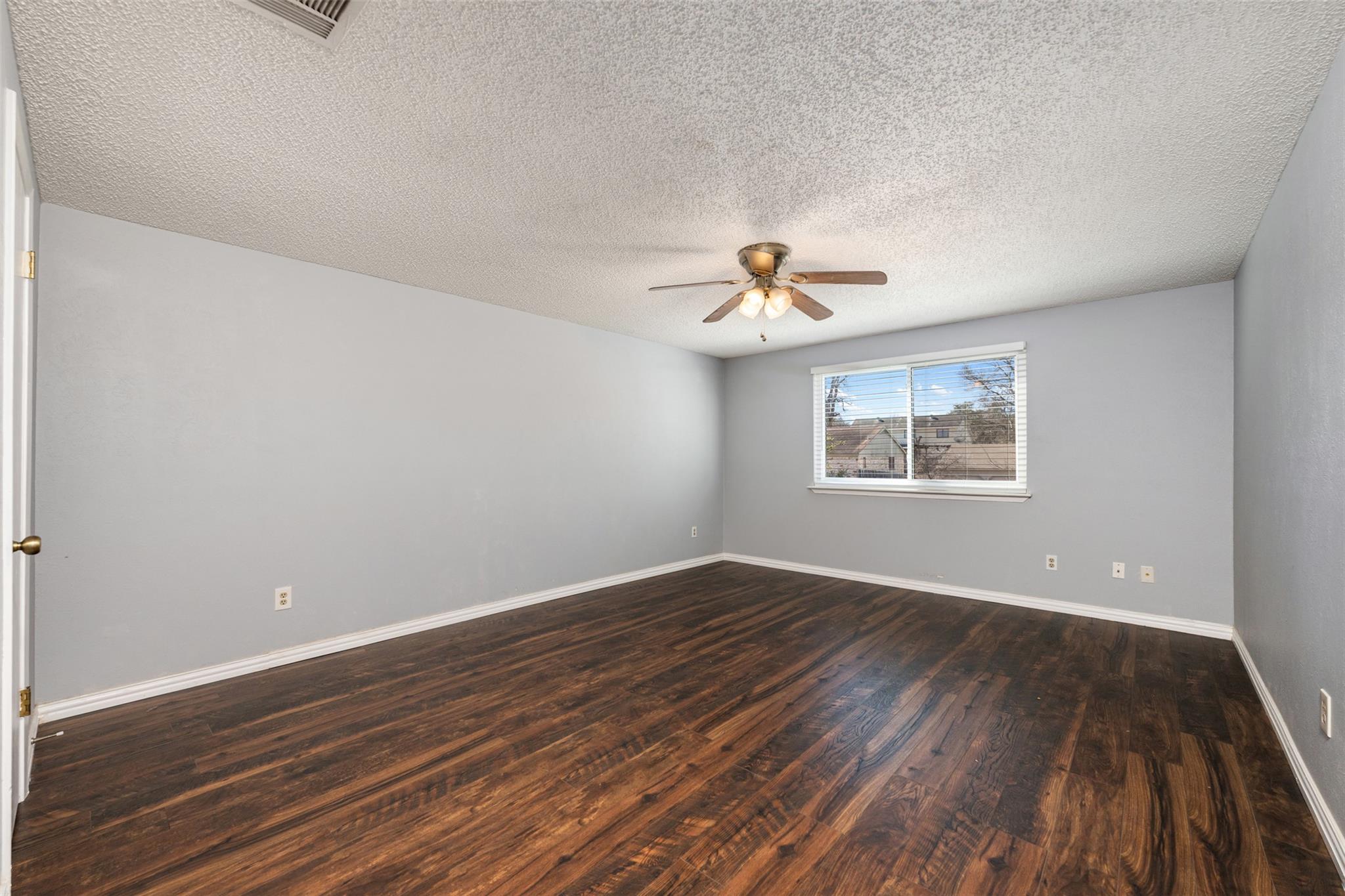 1408 Doonesbury Dr, Austin, TX 78758