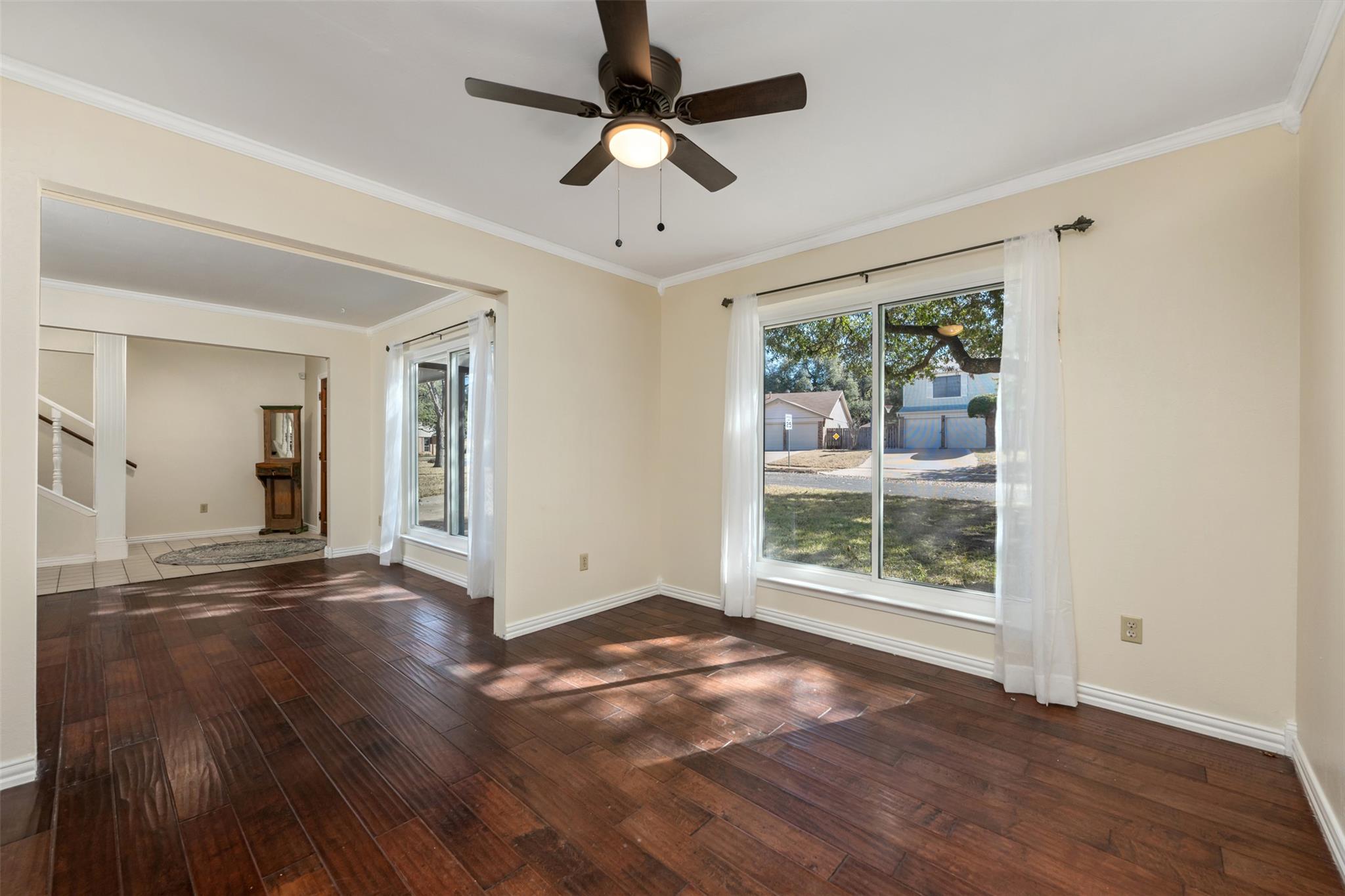 1408 Doonesbury Dr, Austin, TX 78758