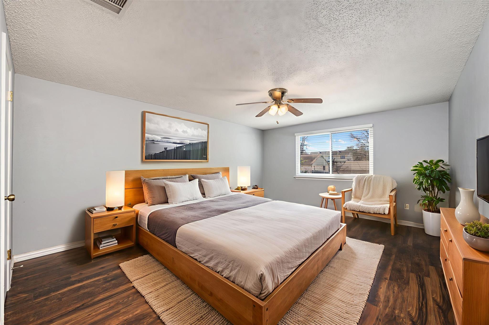 1408 Doonesbury Dr, Austin, TX 78758