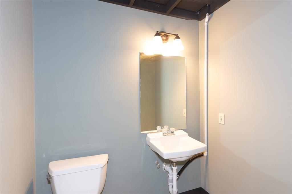 691 La Buena Vista Dr # C, Wimberley, TX 78676