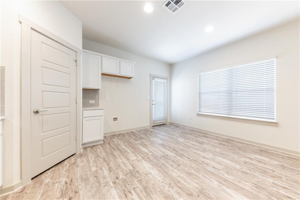 8304 Mimi Ln, Austin, TX 78724