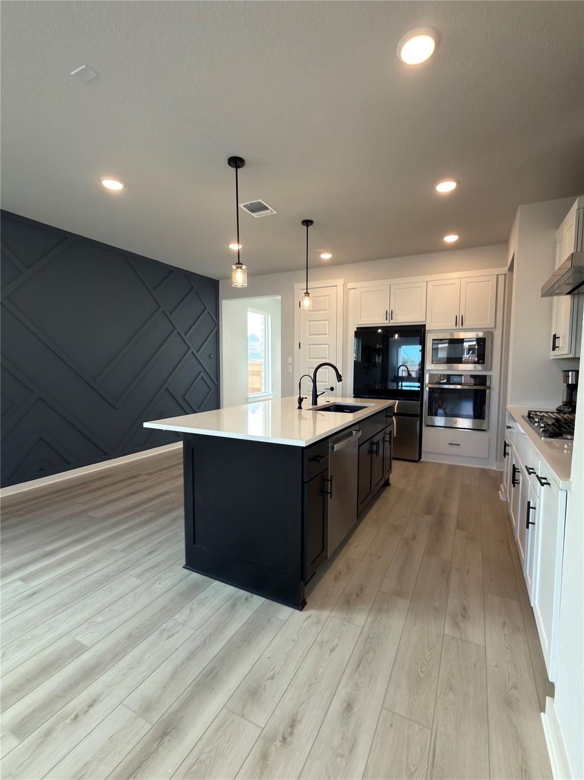 109 High Valey Drive, Liberty Hill, TX 78642