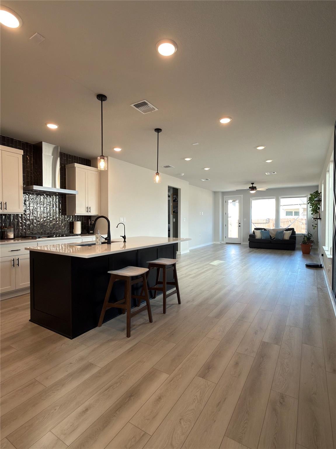 109 High Valey Drive, Liberty Hill, TX 78642