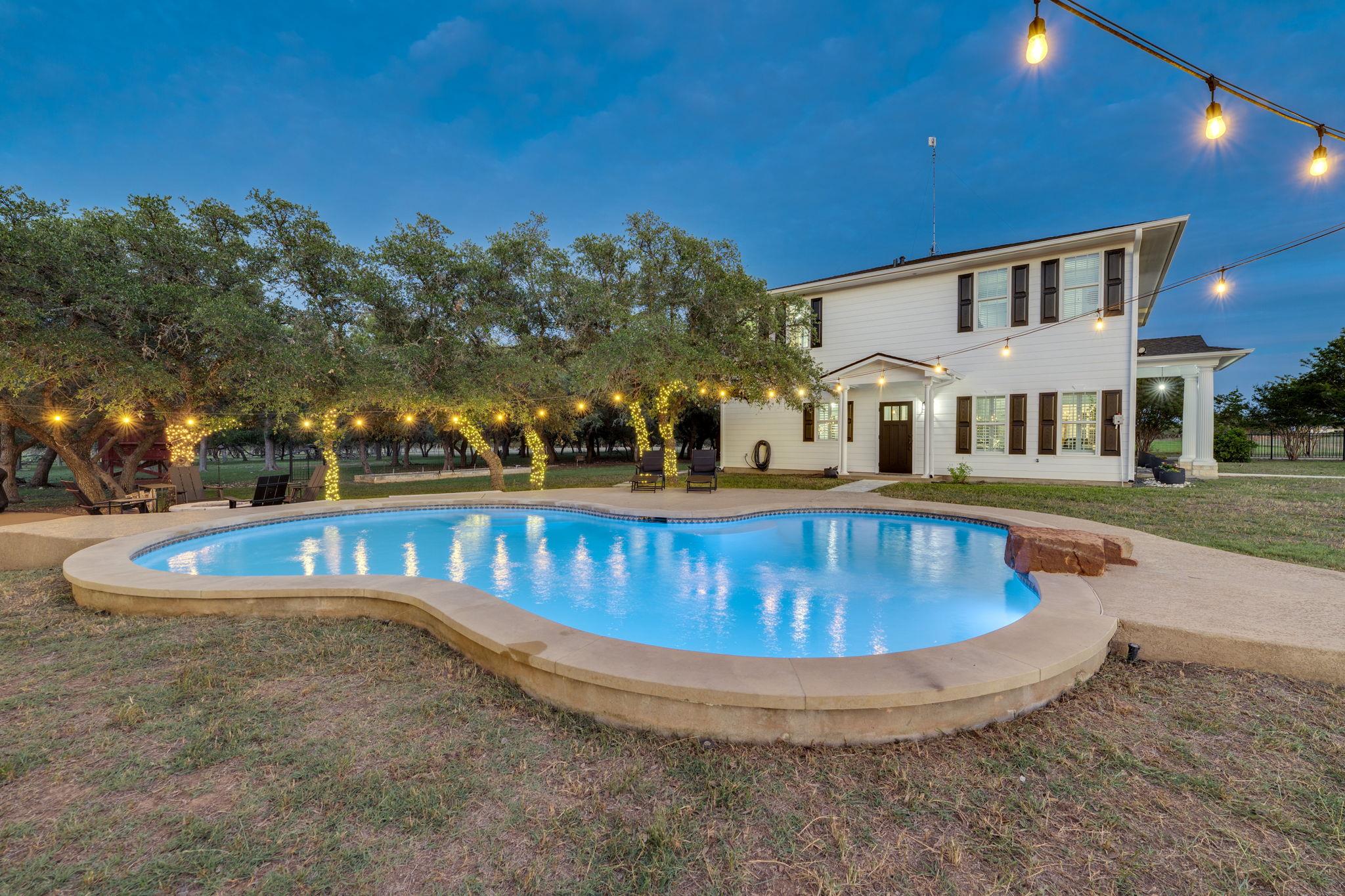 1185 County Road 258, Bertram, TX 78605