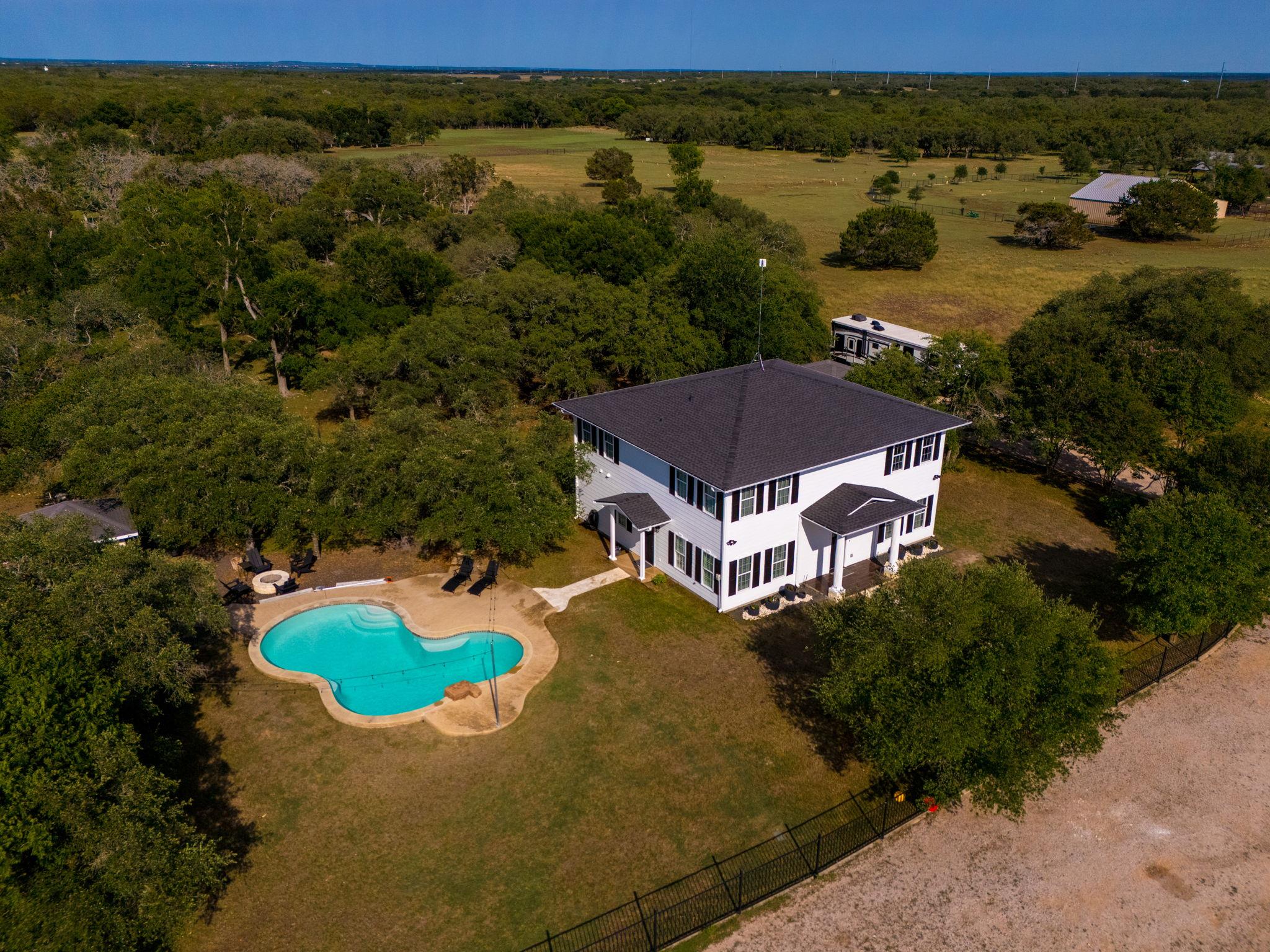 1185 County Road 258, Bertram, TX 78605