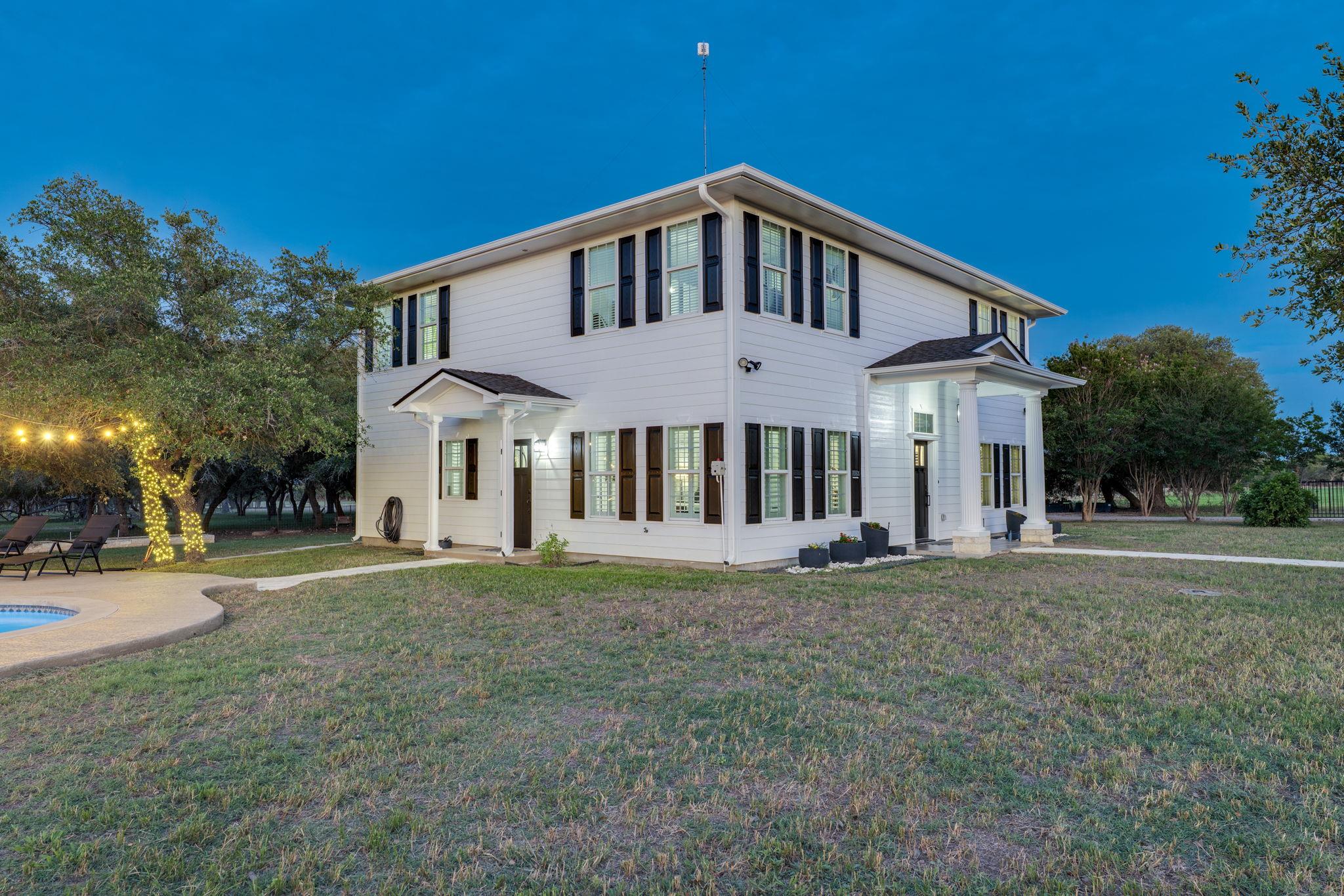 1185 County Road 258, Bertram, TX 78605