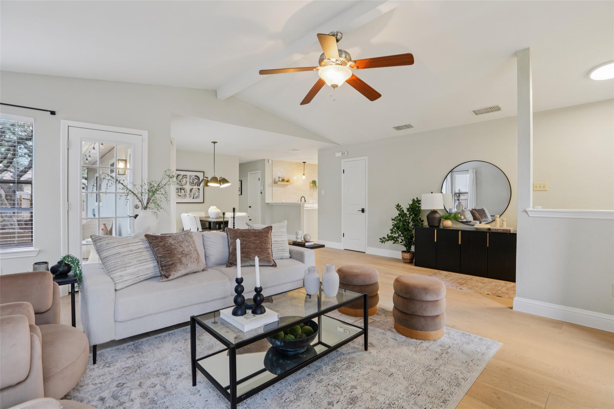 8406 Copano Dr, Austin, TX 78749