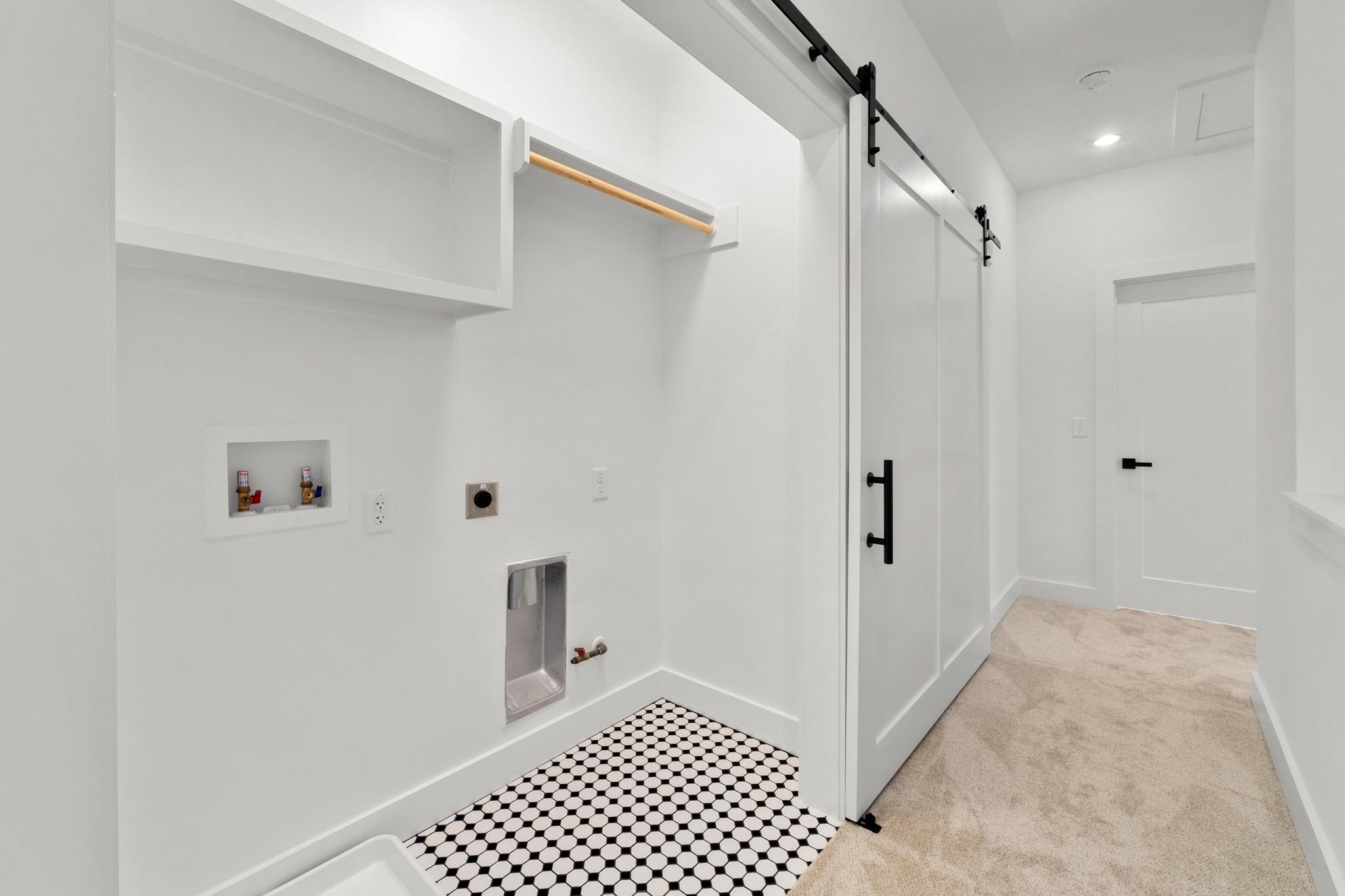 1500 Sylvan Glade # 2A, Austin, TX 78745