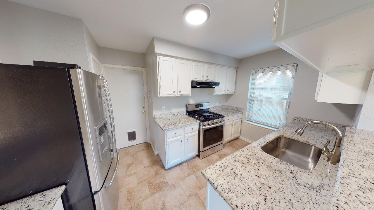 10214 Missel Thrush Dr, Austin, TX 78750