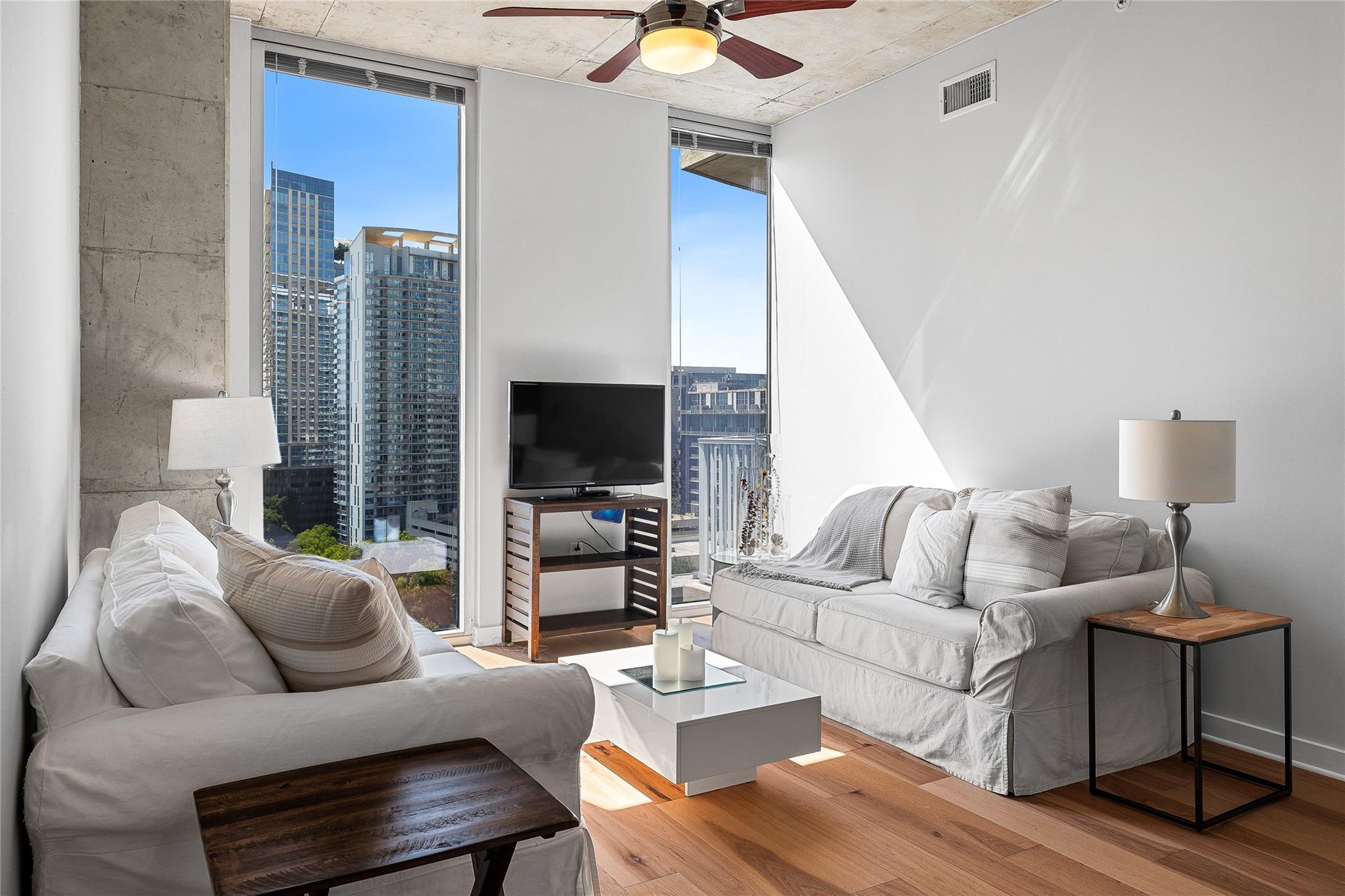 360 Nueces St # 1314, Austin, TX 78701