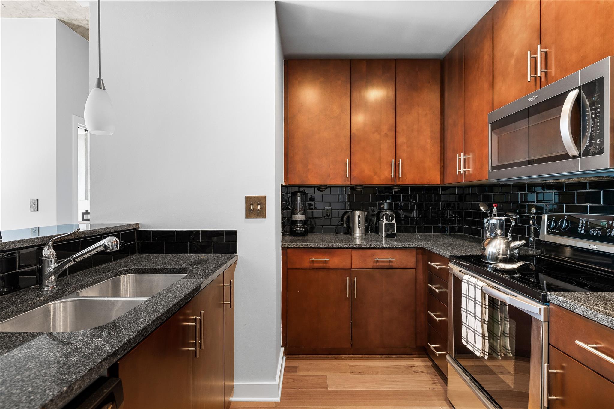 360 Nueces St # 1314, Austin, TX 78701