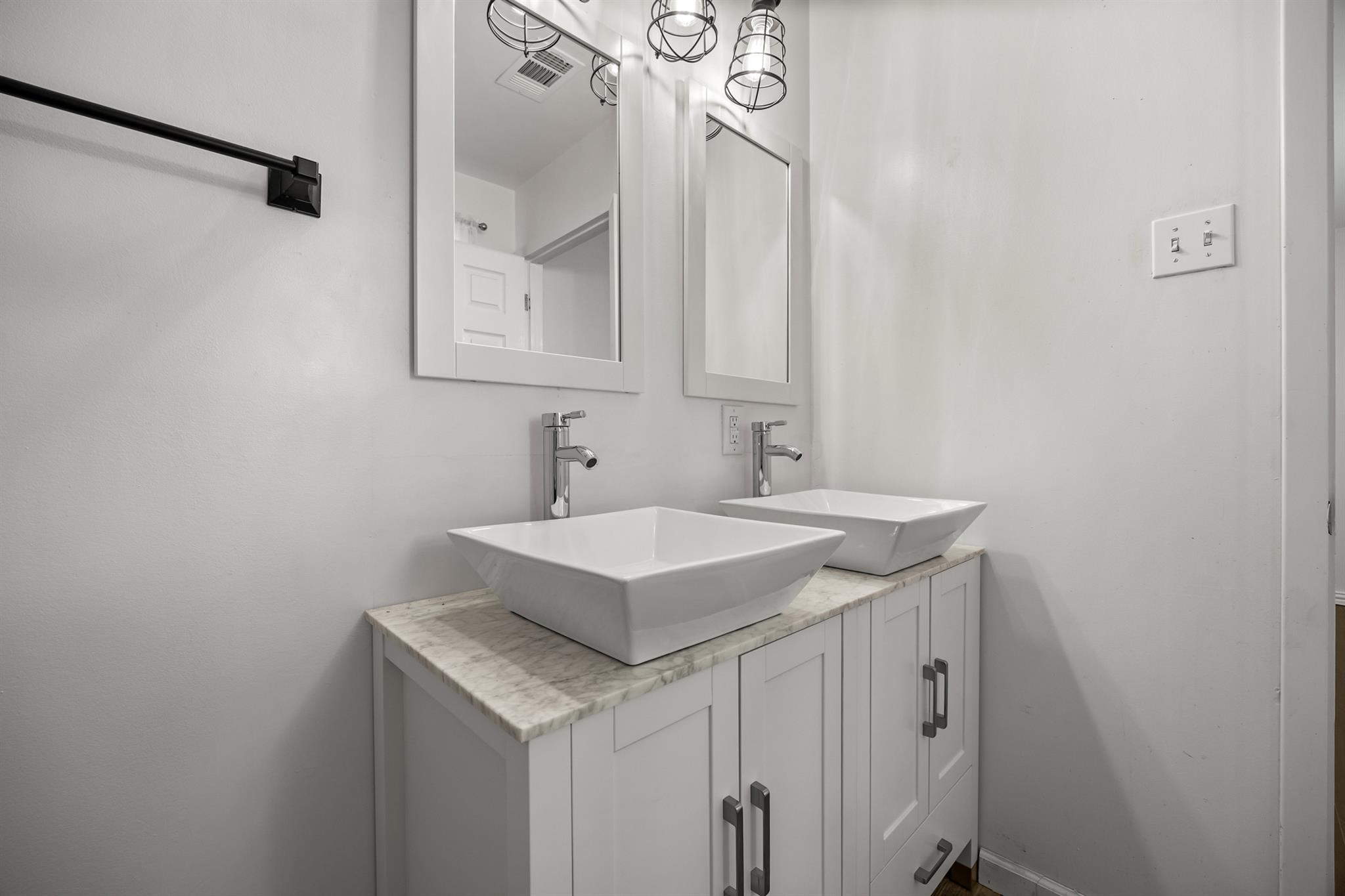 795 Vogel Dr, Lockhart, TX 78644