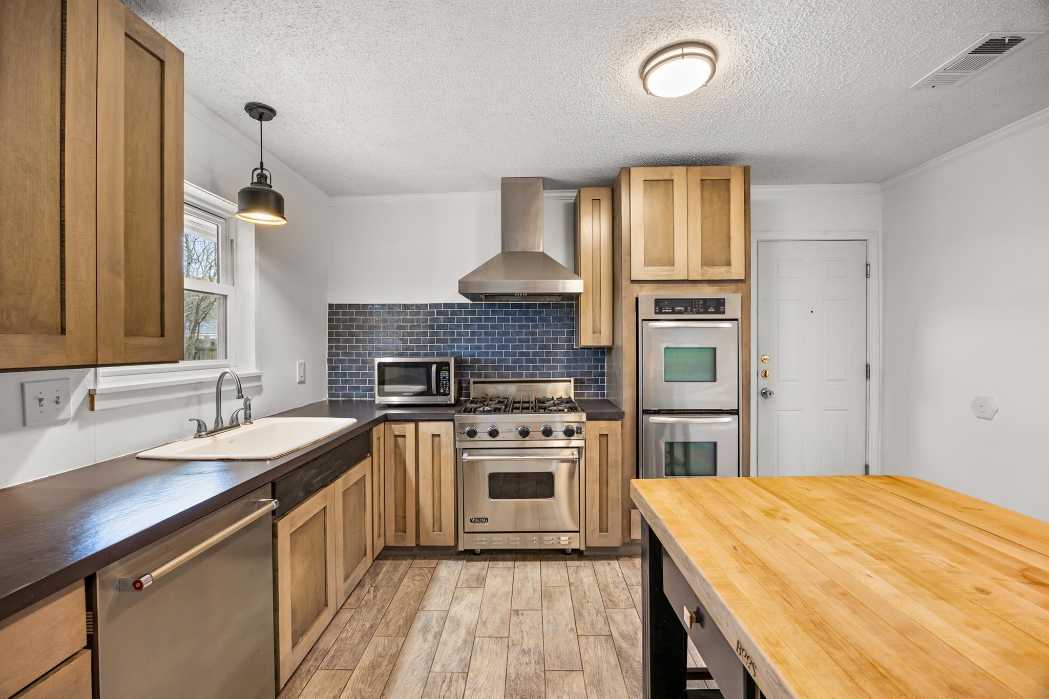 795 Vogel Dr, Lockhart, TX 78644