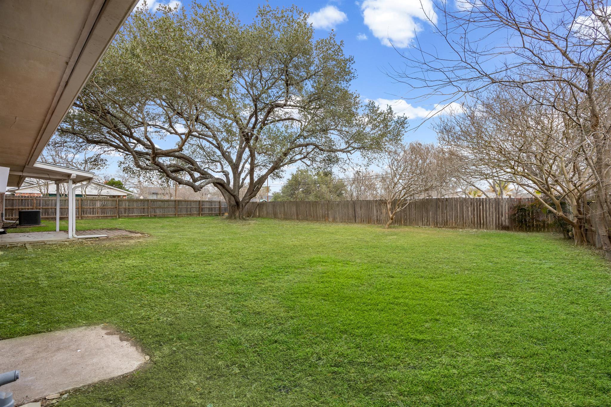 795 Vogel Dr, Lockhart, TX 78644