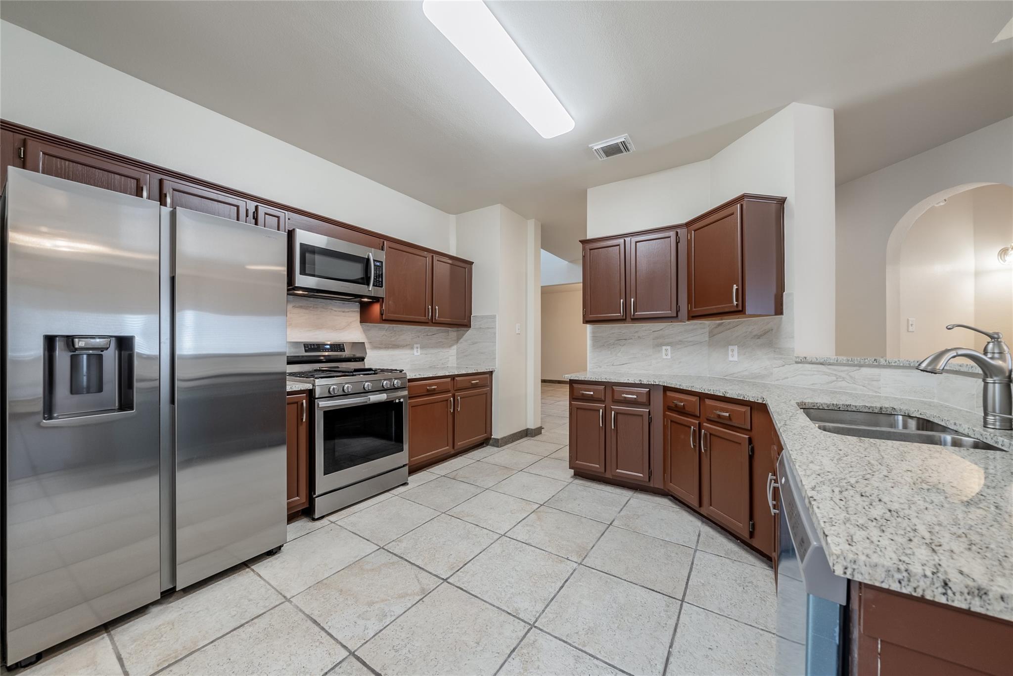915 Double File Trl, Round Rock, TX 78665